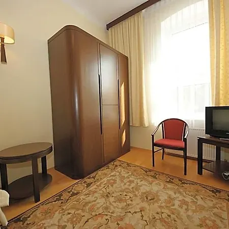 Hotel Zamkowy 2*